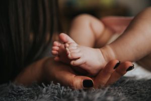 baby rytmik, baby yoga, mor barn yoga, sunde børn, Alternativ behandler silkeborg, biopat silkeborg, naturopath silkeborg, biopat jylland, naturopath jylland, biopat midtjylland, naturopath midtjylland, biopat østjylland, naturopath østjylland, alternative medicin, biopat, naturopath, helsevejleder, urtemedicin, urteworkshop, biopatisk, vitamintest, midtjydsk biopat,